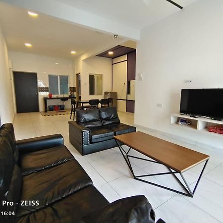 Icolor Home & Stay Ch4 ตานาห์ราตา ภายนอก รูปภาพ